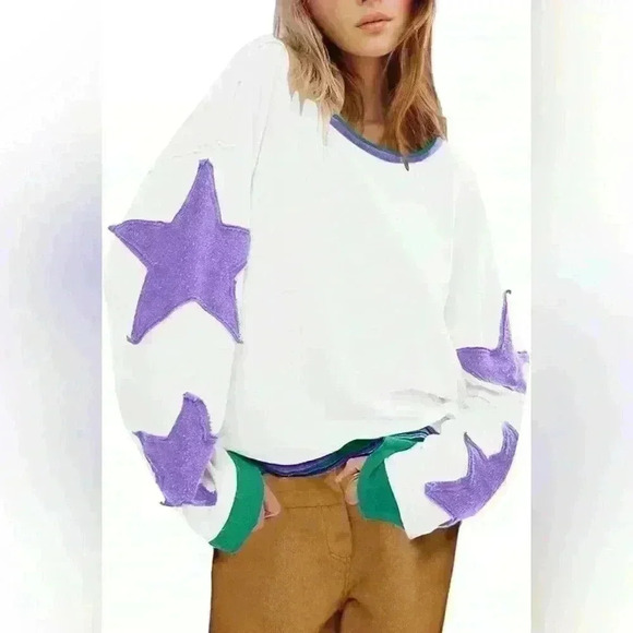 Sweaters - Star Sweatshirt